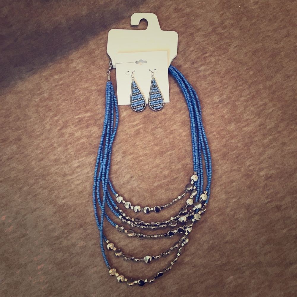 Necklace and Earring set